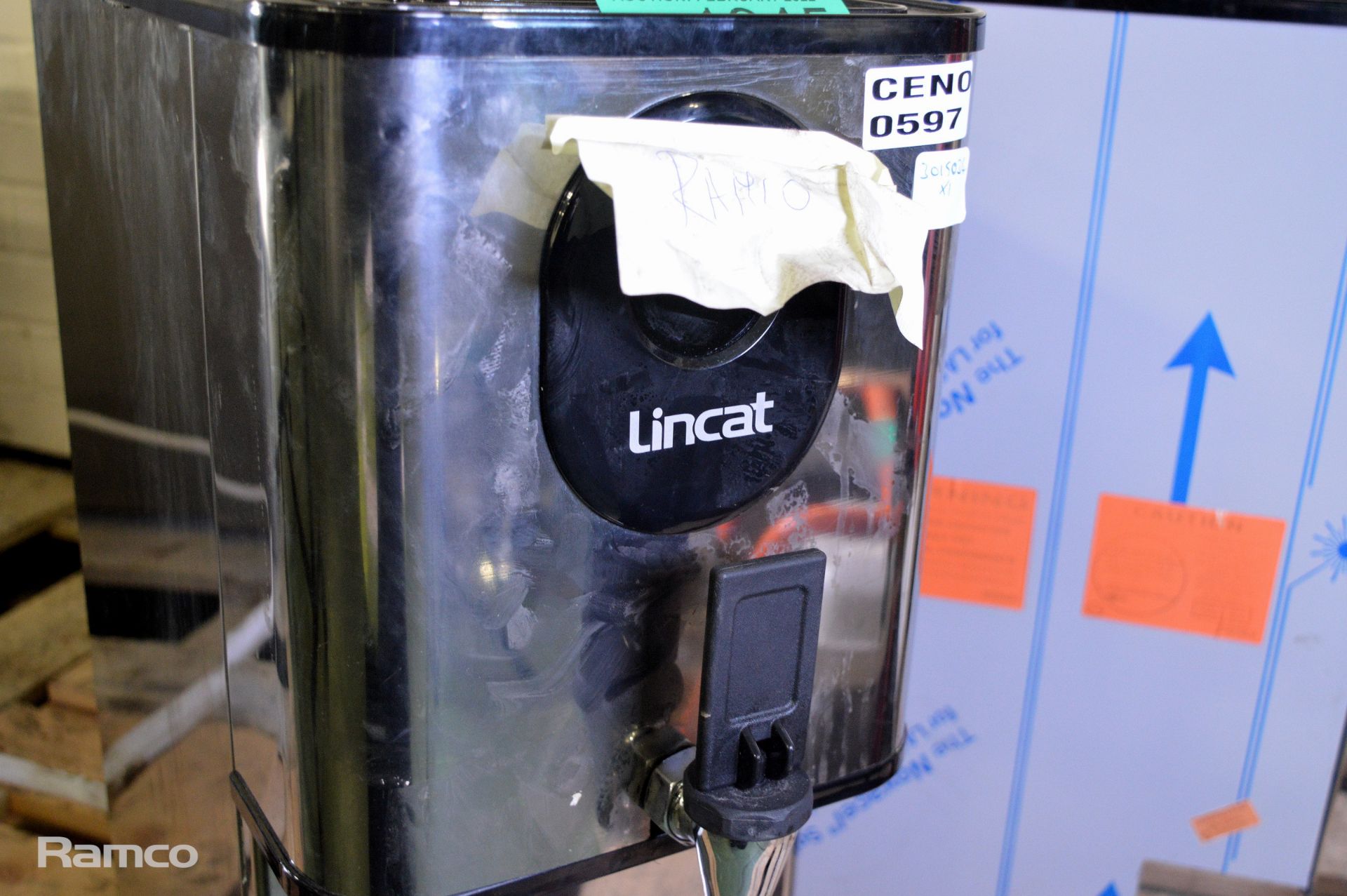 Lincat Tap Lever Water Boiler Dispenser - L 530mm x W 250mm x H 600mm - Image 2 of 3