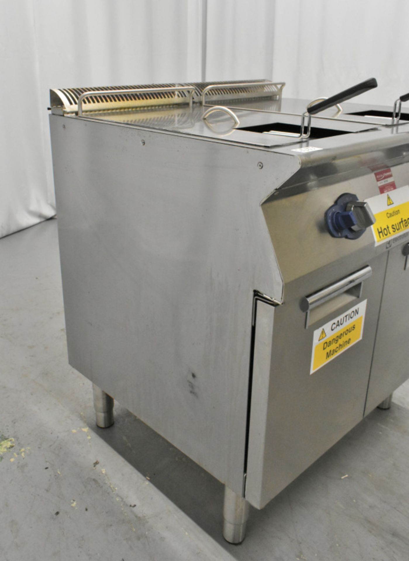 Electrolux Twin Tank Gas Fryer - Model No. E7FRGH2GFO - Image 6 of 8