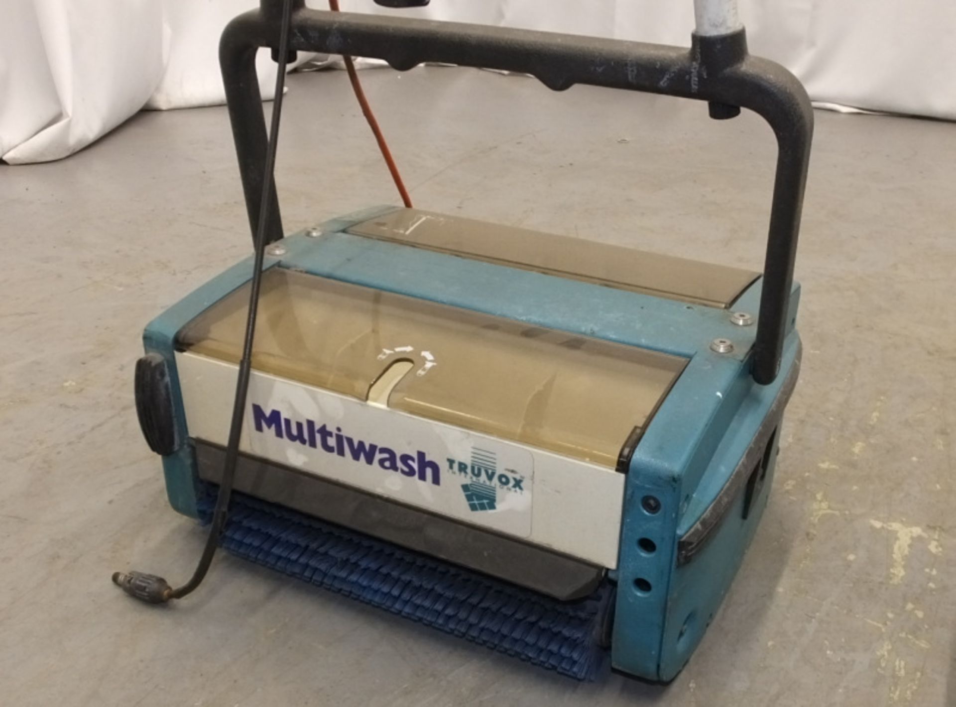 2 x Truvox Multiwash Scrubber Dryers - MW440/PUMP and MW340 - Image 2 of 5