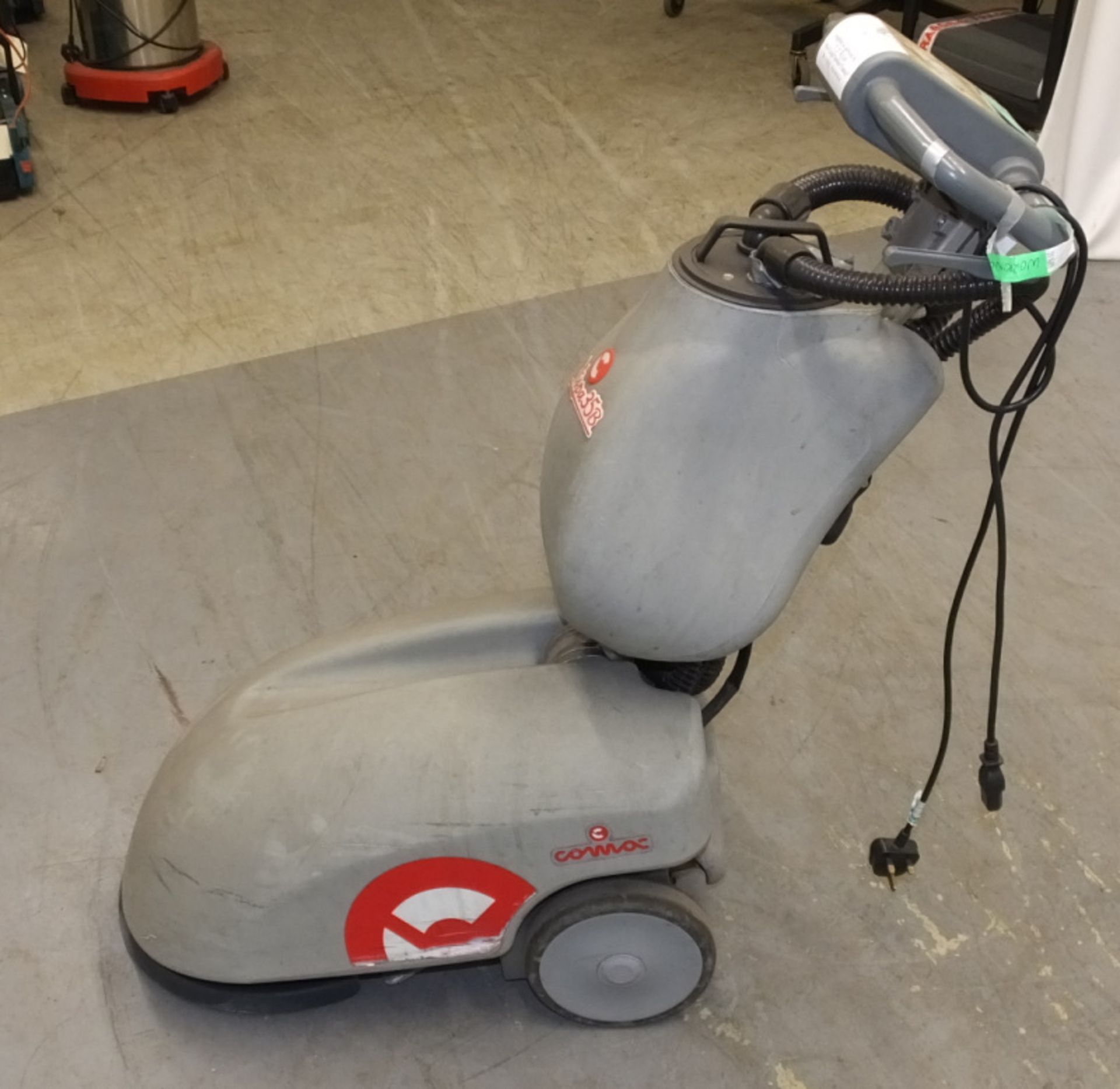 Comac Vispa 35B Floor Scrubber - powers up - functionality untested - Image 4 of 8