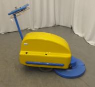 Tennant Challenger Nippy 500 Walk-Behind Floor Cleaner - no key - cracked casing as seen in pictures