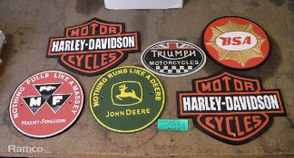 6x Cast signs - John Deere, 2x Harley Davidson, Massey Ferguson, Triumph, BSA