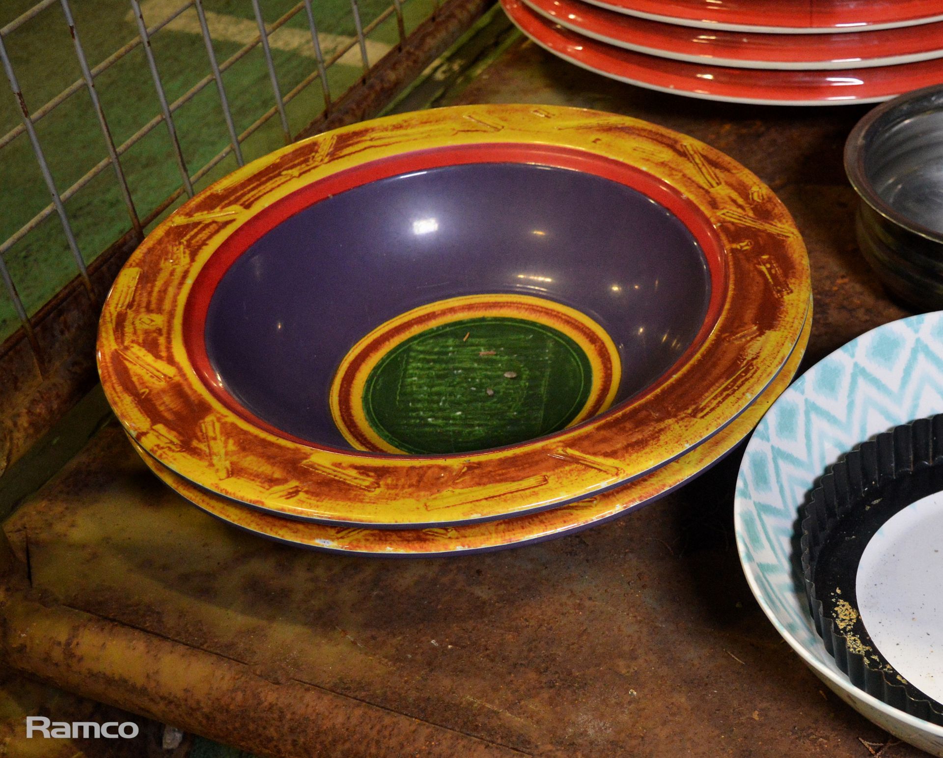 Various Bowls and Kitchenware - Image 3 of 5