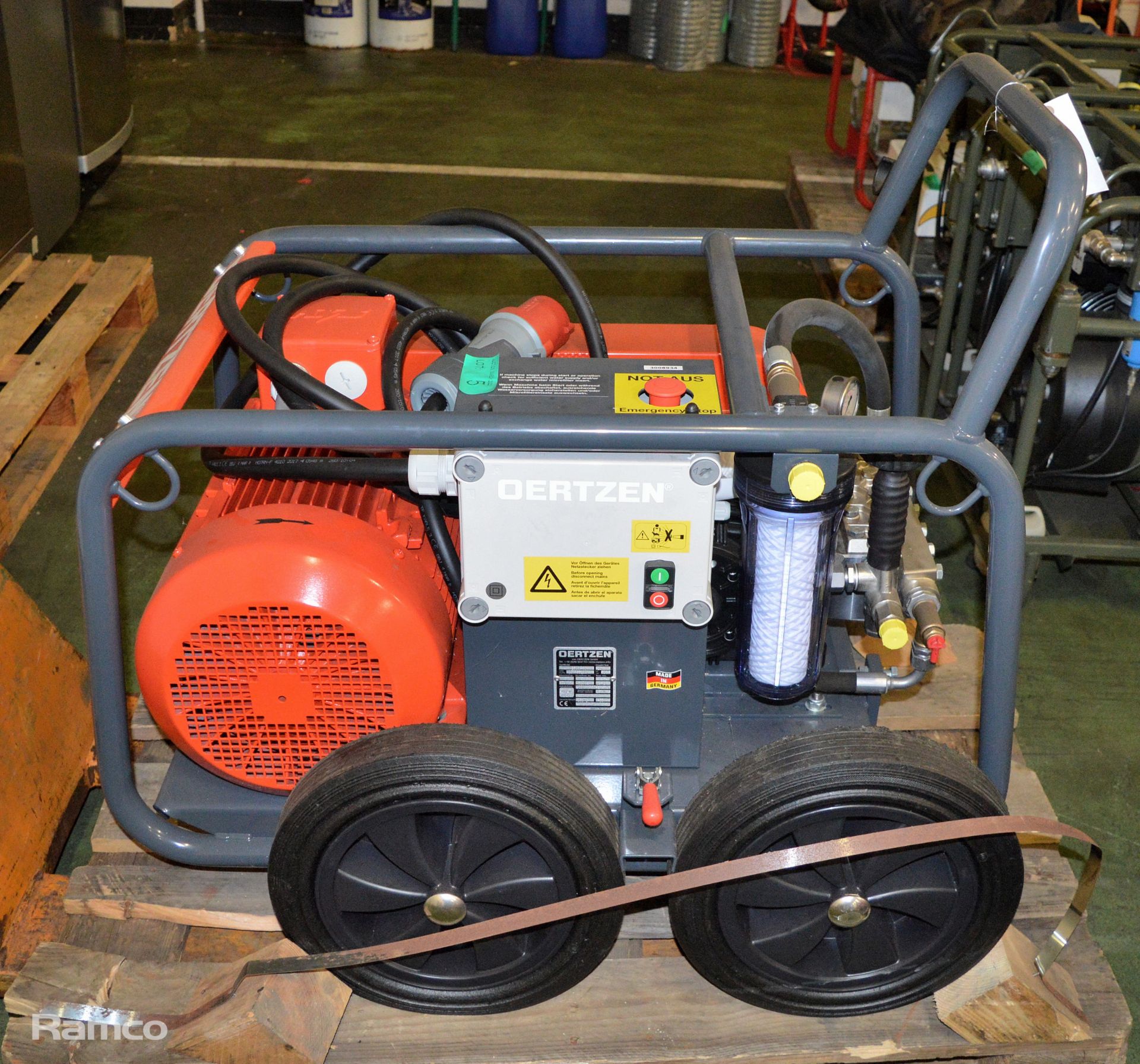 Oertzen E500-30 High Pressure Cleaner 400V 500 Bar 7250 psi - Image 2 of 15