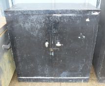 Black Metal Tool Cabinet - L 915mm x W 460mm x H 790mm - Missing Back Panel