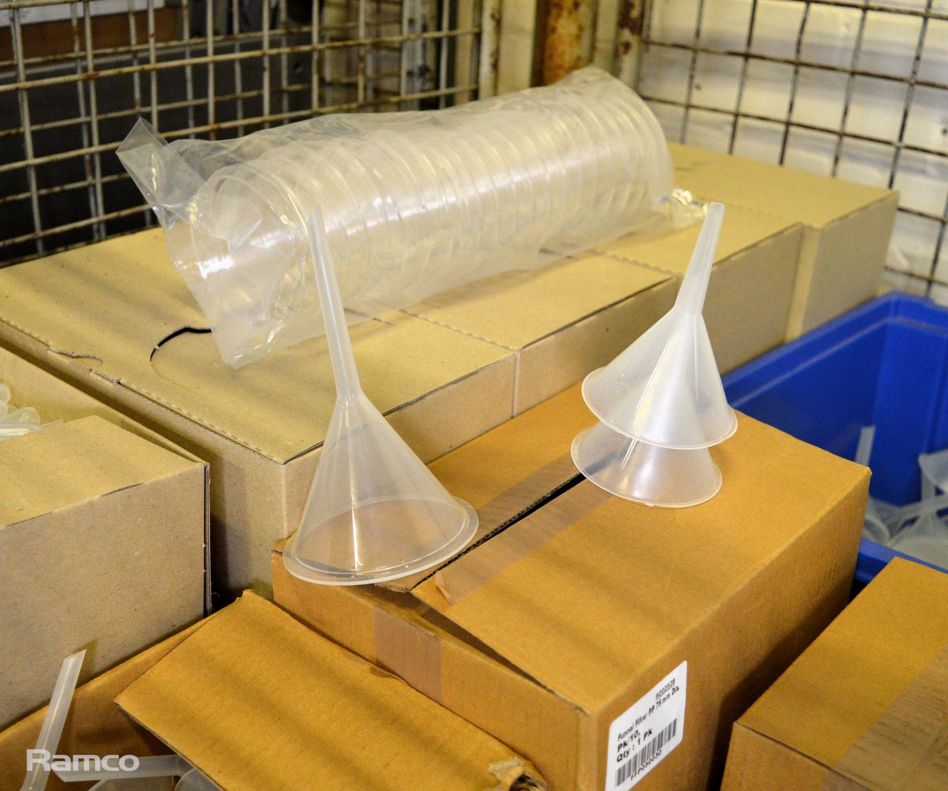 Laboratory Glassware & Plastic Equipment - Image 2 of 7