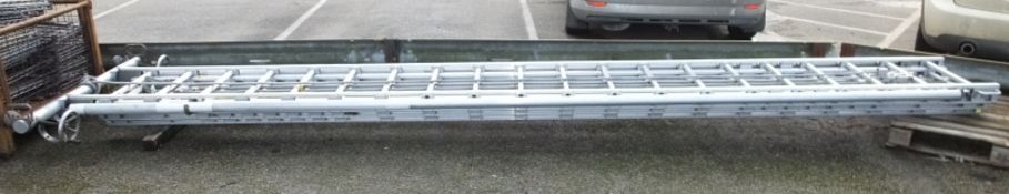 A.S Fire & Rescue Extension Ladder - triple section - 20 tread per section