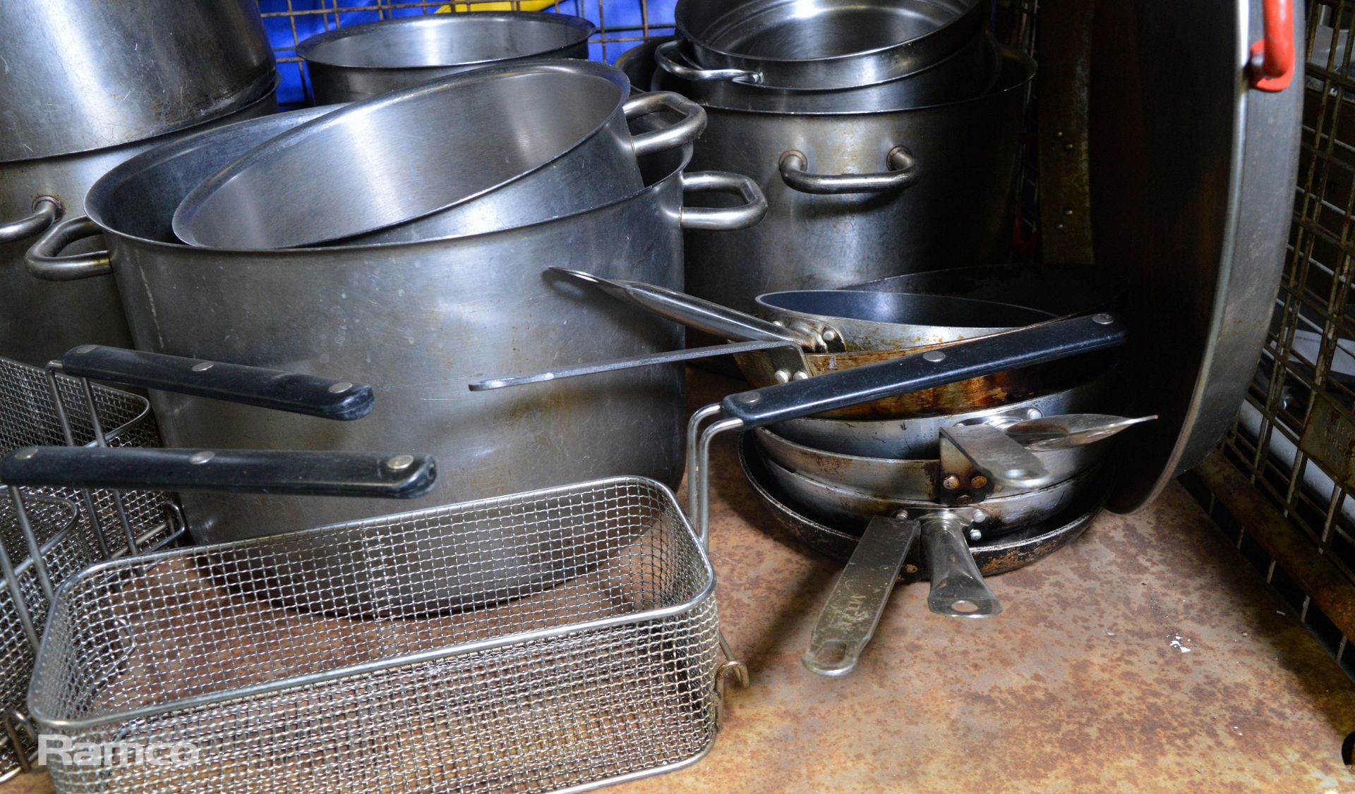 Various Pots, Pans, Frying Baskets - Image 4 of 4