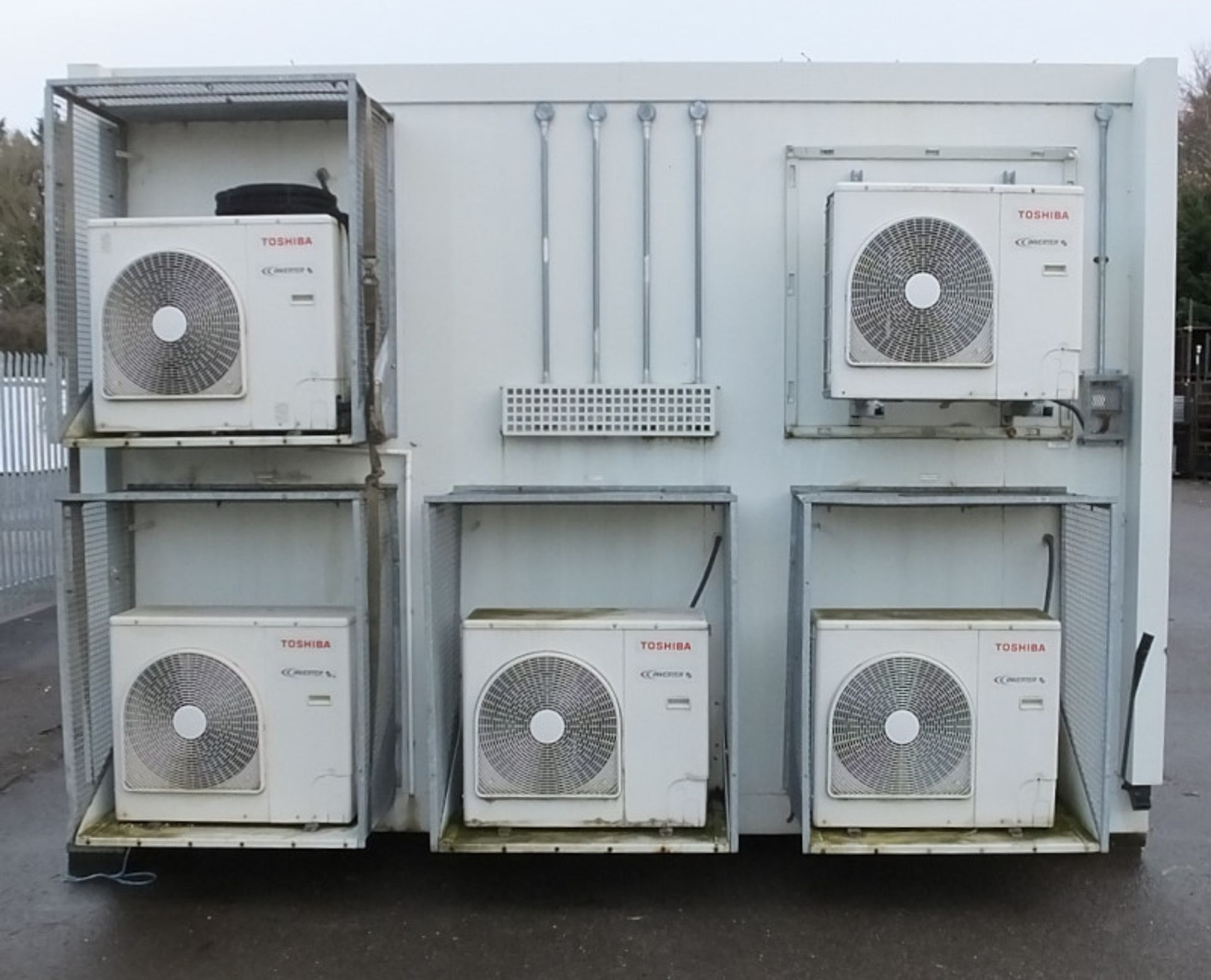 Large White cabin used for housing electronics - Electronic racks, Panels - 5x Toshiba External Air - Image 5 of 21