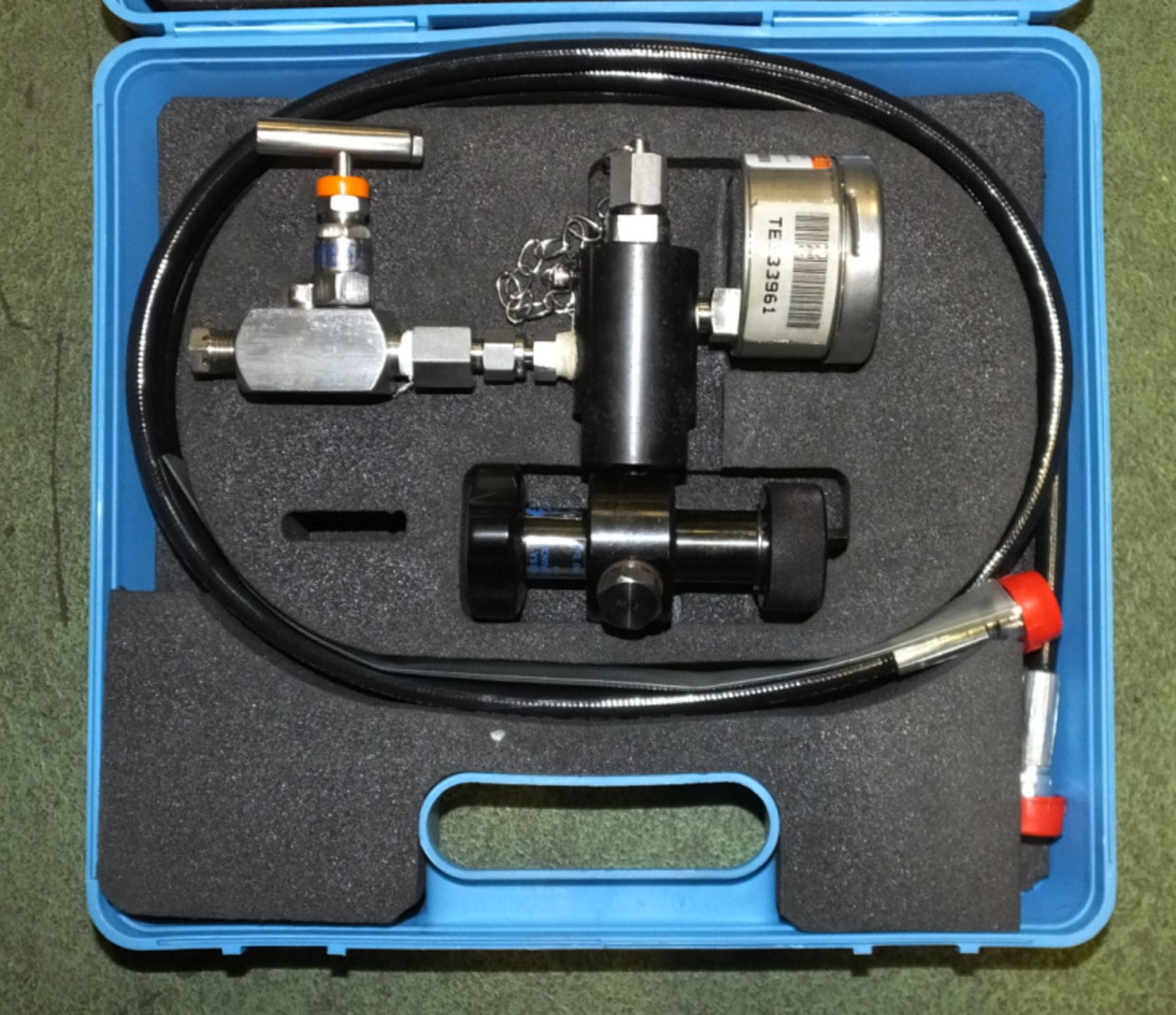 Olaer Pressure Gauge 10597-01 Pre Charge Set Accumulator - Image 2 of 4