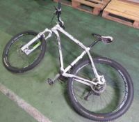 Whyte X8 805 Large Mountain Bike