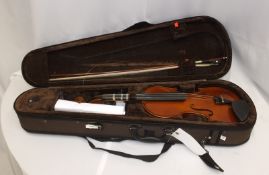 Stentor Student ST Violin (Broken String) & Stentor Case - Serial number M095467 Please check photos