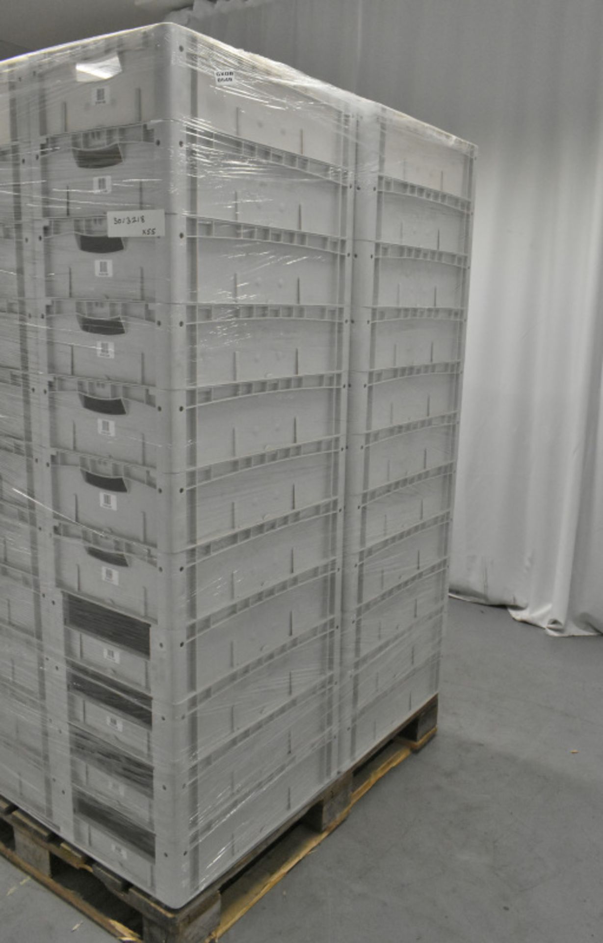 55x Tote Storage Boxes - L600 x W400 x H150mm - Image 3 of 4