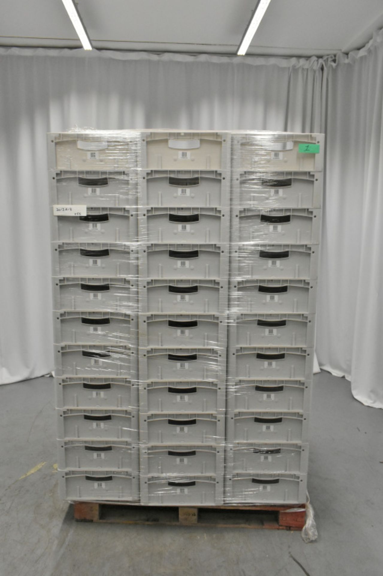 55x Tote Storage Boxes - L600 x W400 x H150mm