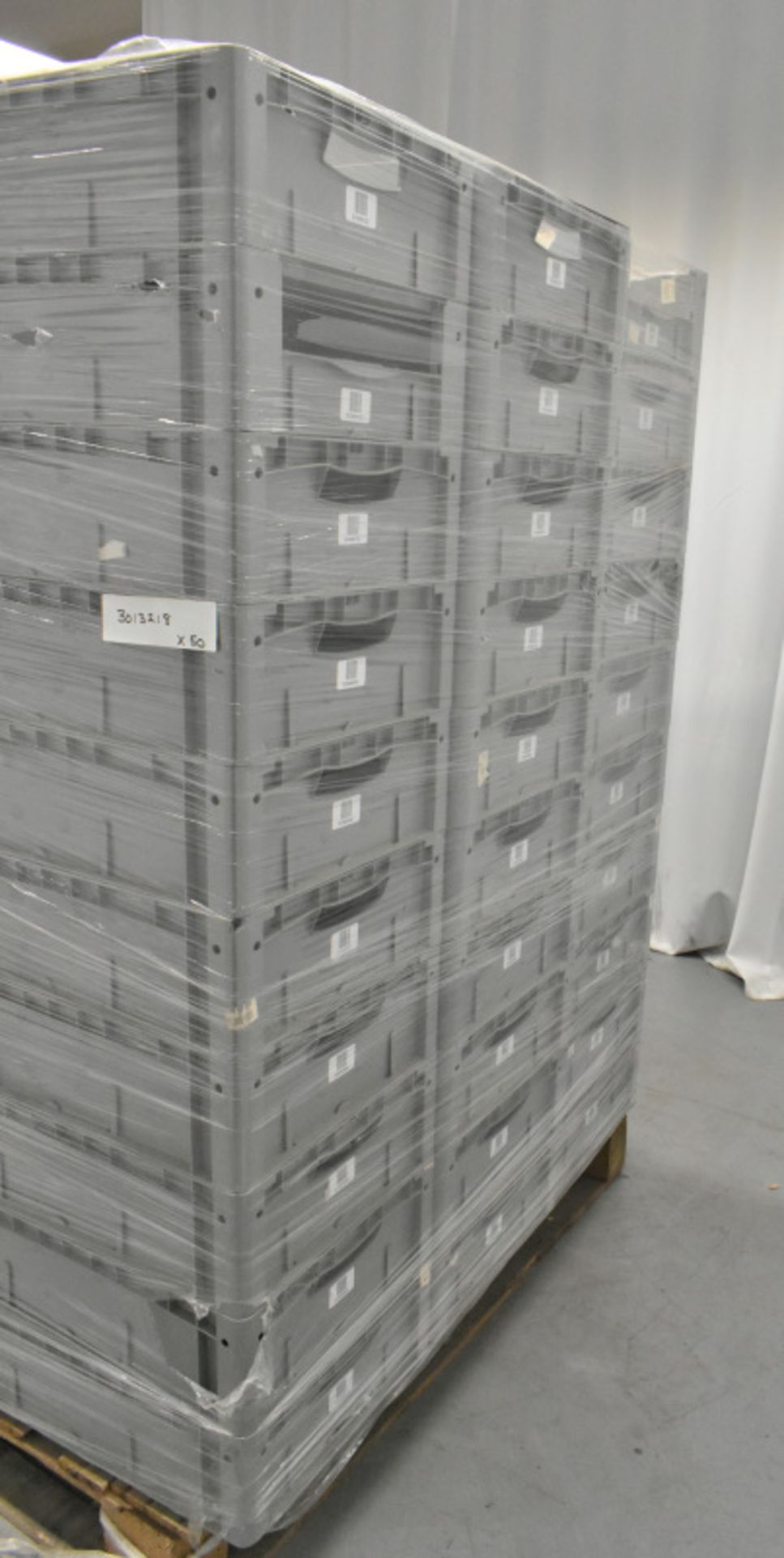 50x Tote Storage Boxes - L600 x W400 x H150mm - Image 3 of 4