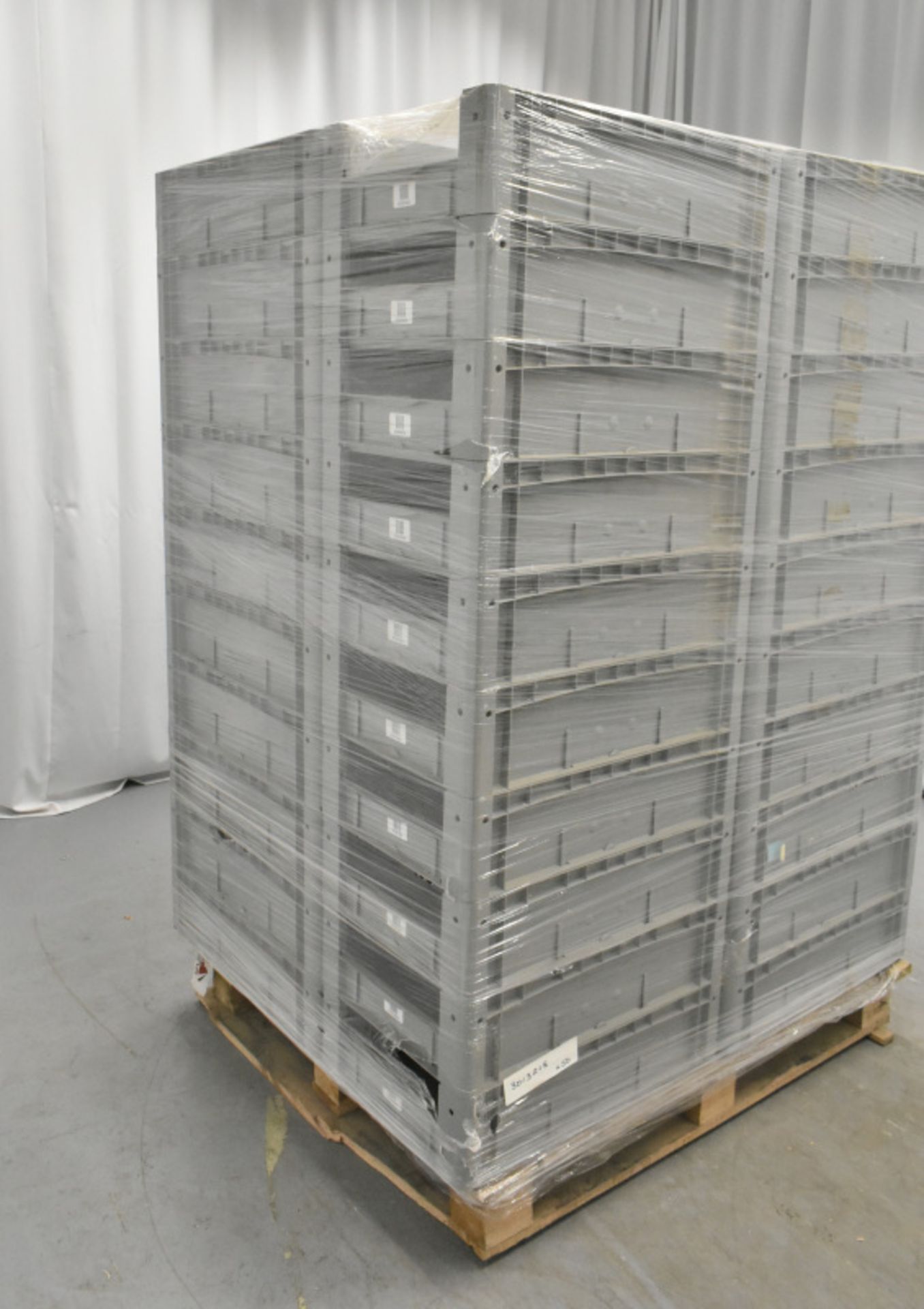 50x Tote Storage Boxes - L600 x W400 x H150mm - Image 4 of 4