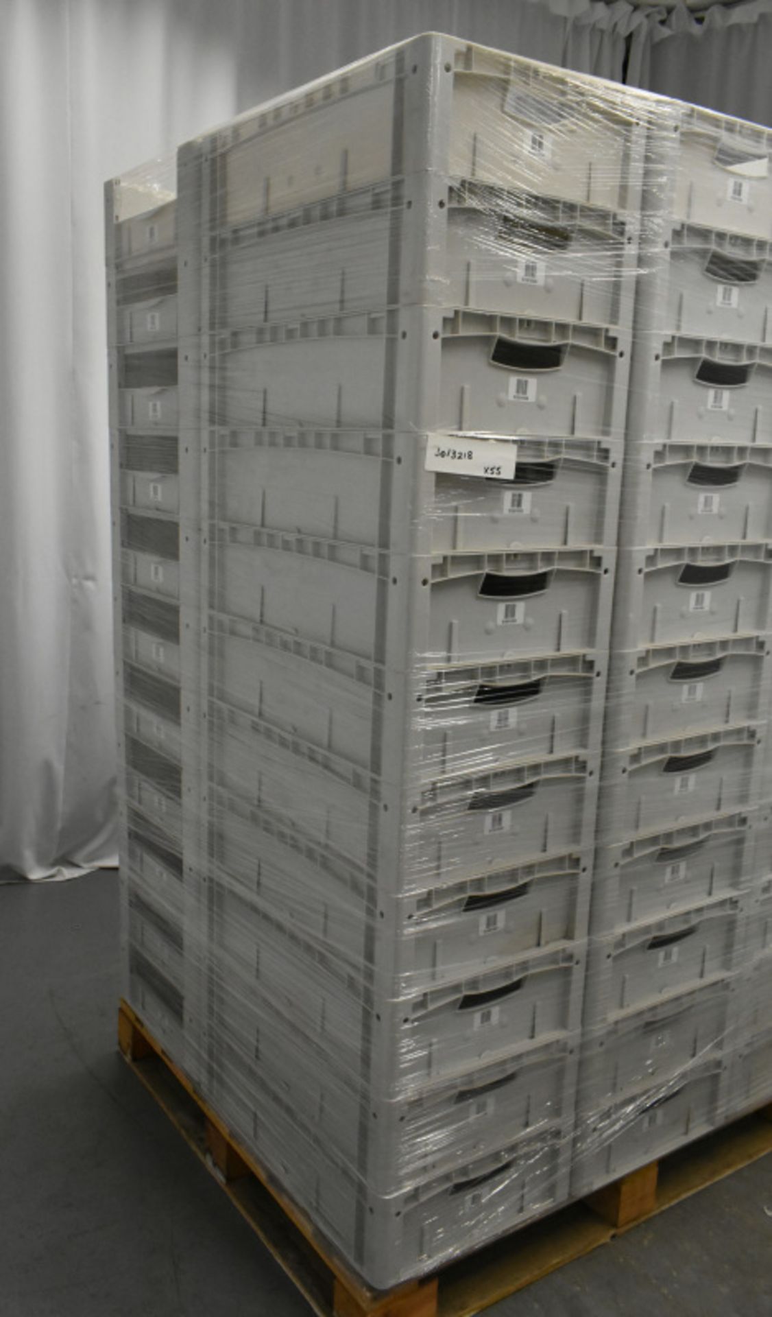 55x Tote Storage Boxes - L600 x W400 x H150mm - Image 4 of 4