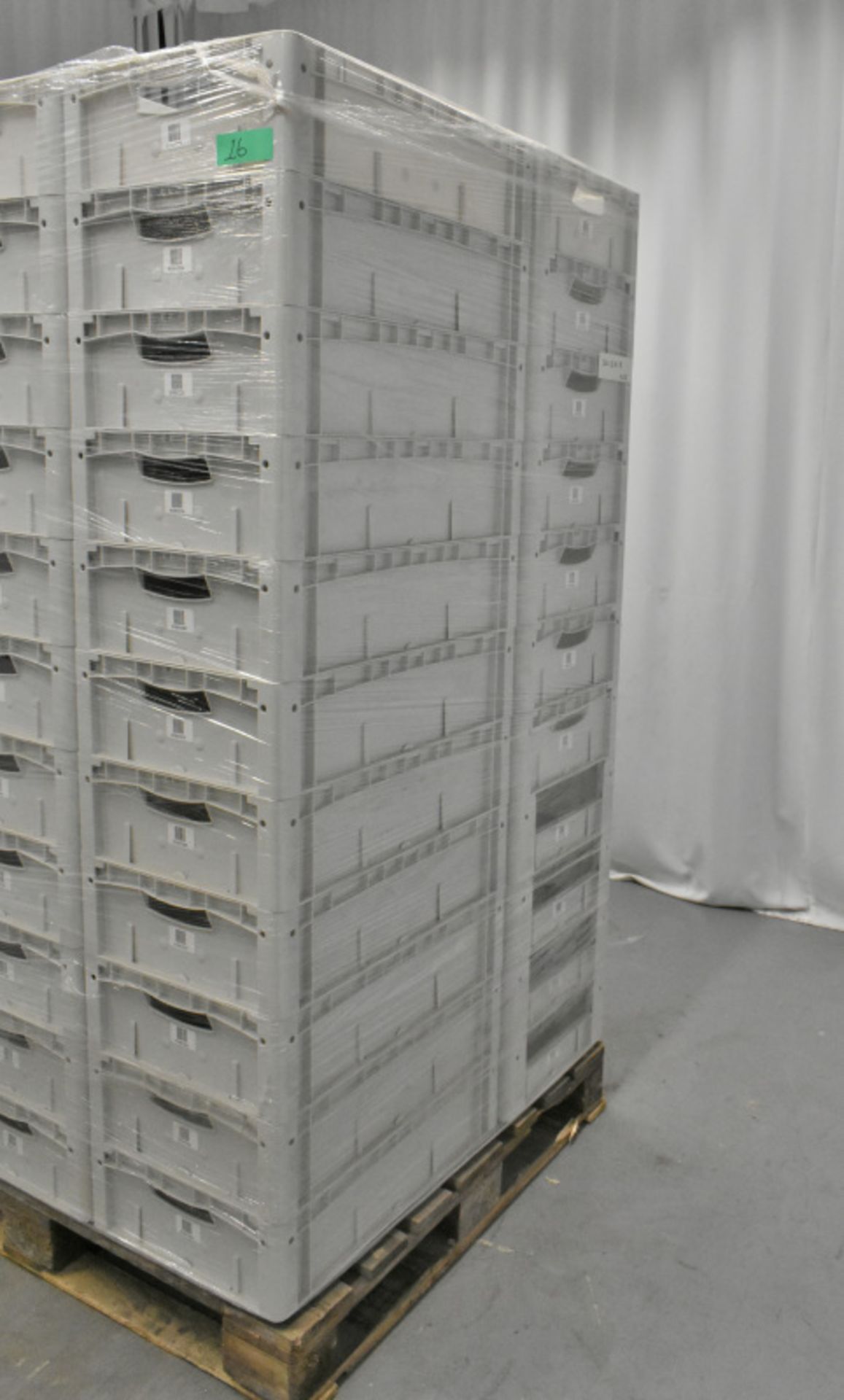 55x Tote Storage Boxes - L600 x W400 x H150mm - Image 2 of 4