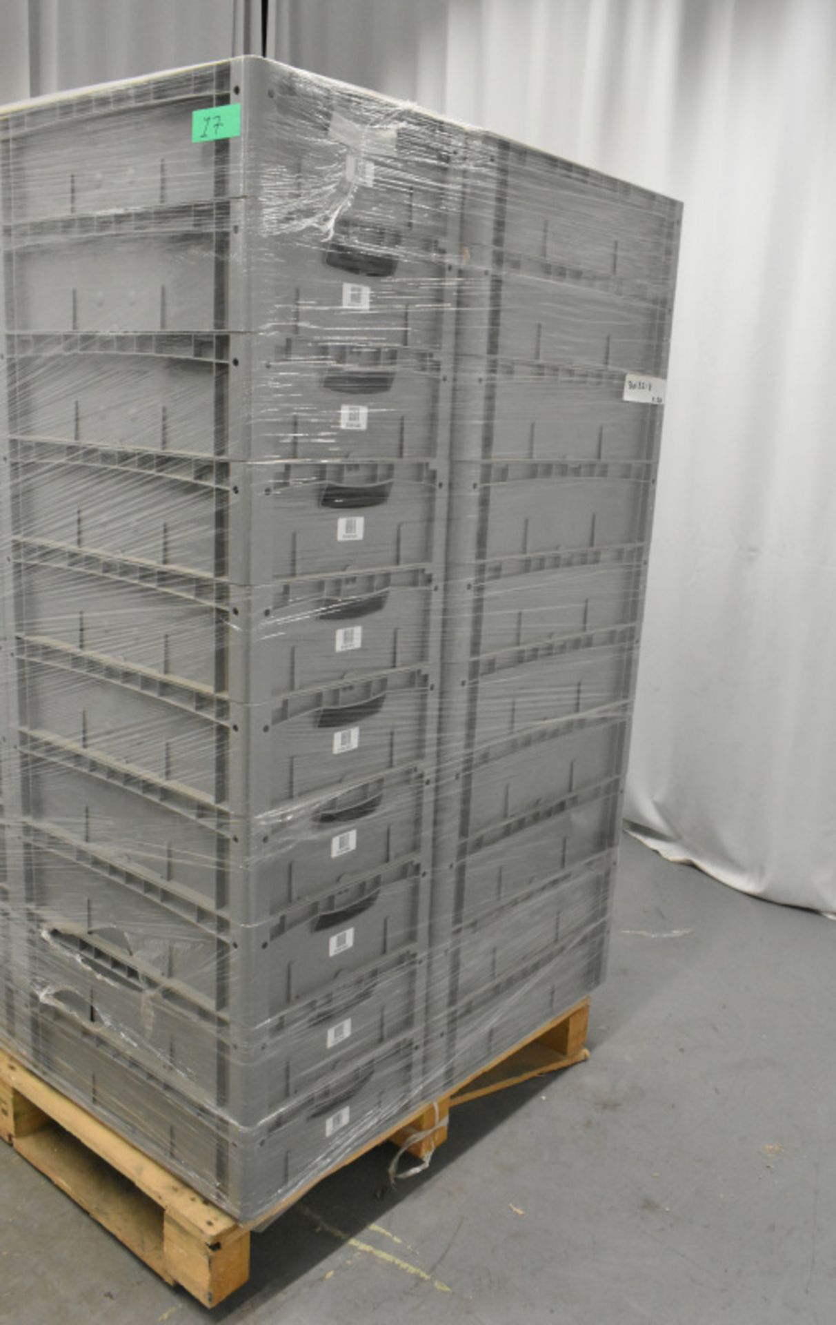 50x Tote Storage Boxes - L600 x W400 x H150mm - Image 2 of 4