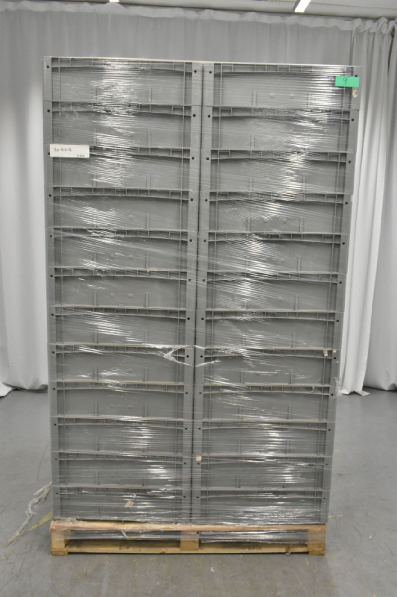 60x Tote Storage Boxes - L600 x W400 x H150mm