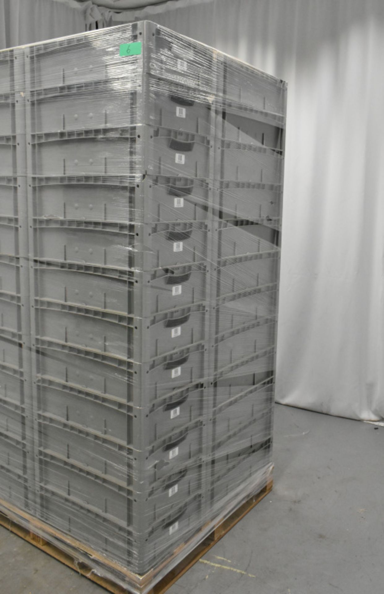 60x Tote Storage Boxes - L600 x W400 x H150mm - Image 2 of 4