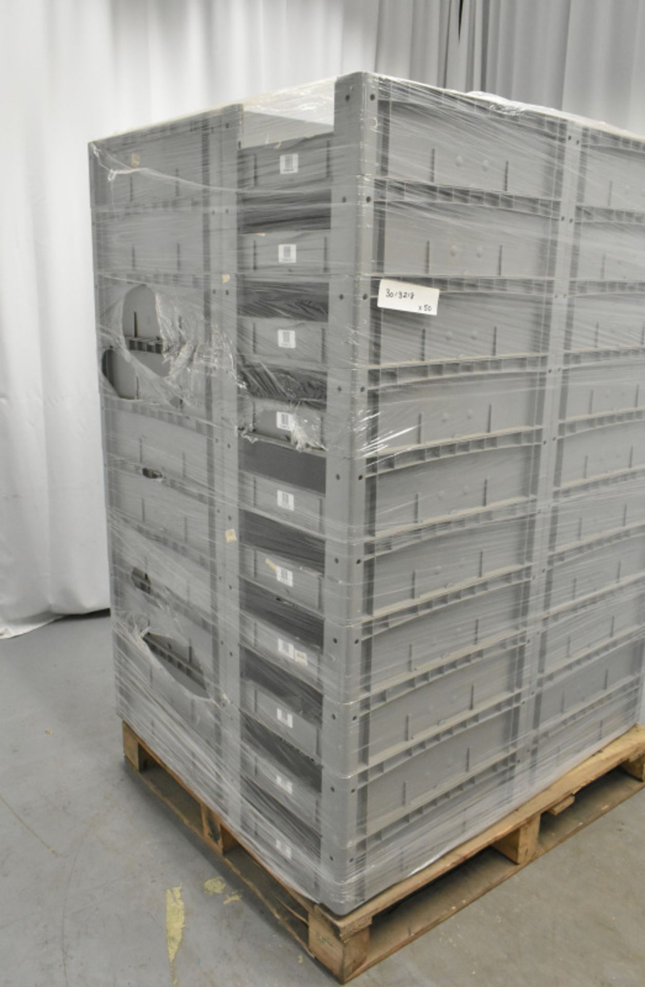 50x Tote Storage Boxes - L600 x W400 x H150mm - Image 4 of 4