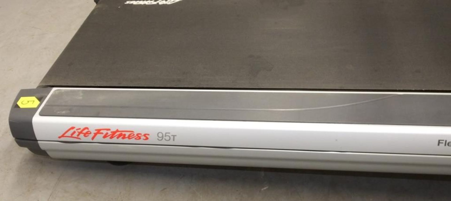 Life Fitness 95T FlexDeck shock absorption system treadmill - powers up - functionality untested - Image 4 of 15