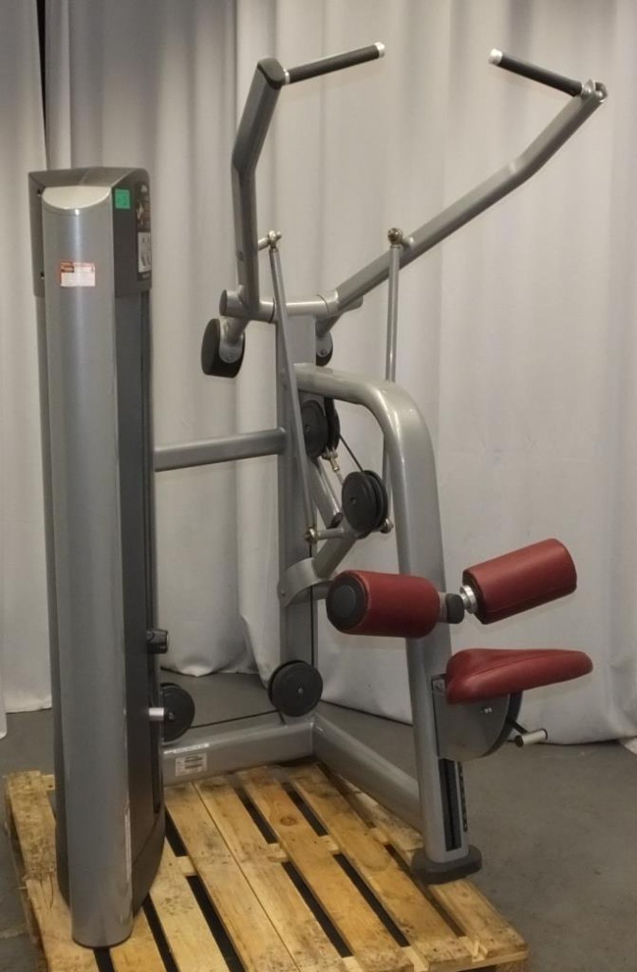 Life Fitness FZPD Pull down Machine