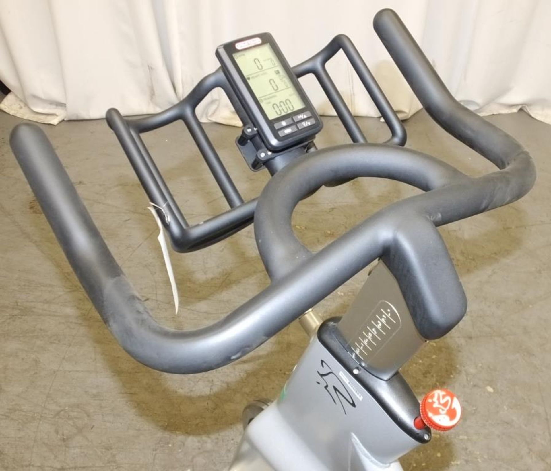Startrac Spinner NXT Spin Bike - missing pedal - console powers up - functionality untested - Image 5 of 6