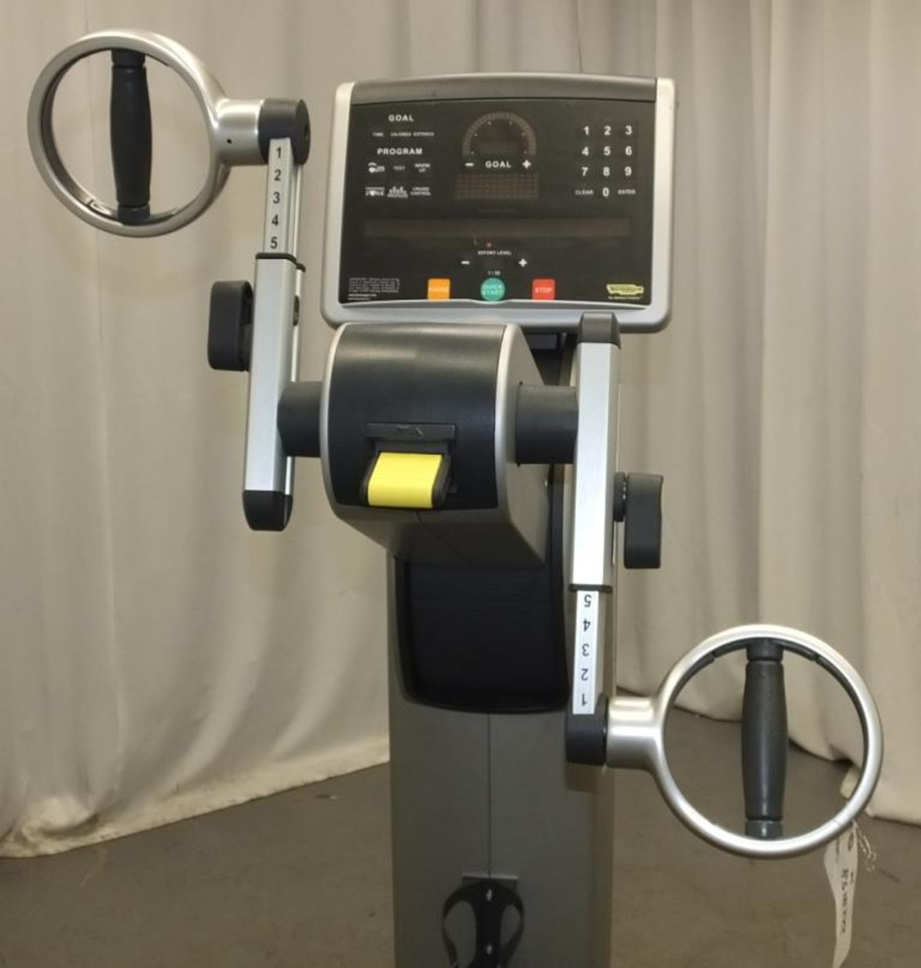 Technogym Excite 700 SP Hand Exercise Bike - powers up - functionality untested - Image 4 of 8