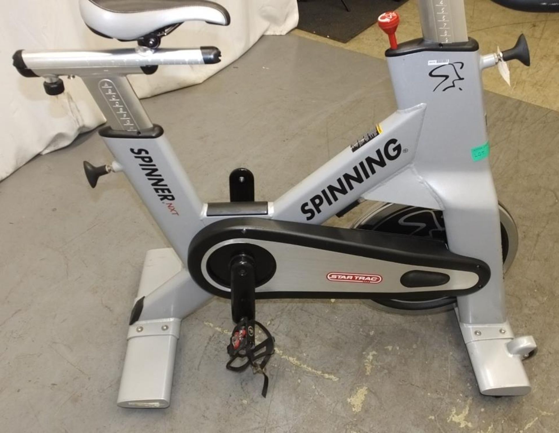 Startrac Spinner NXT Spin Bike - missing pedal - console powers up - functionality untested - Image 3 of 6