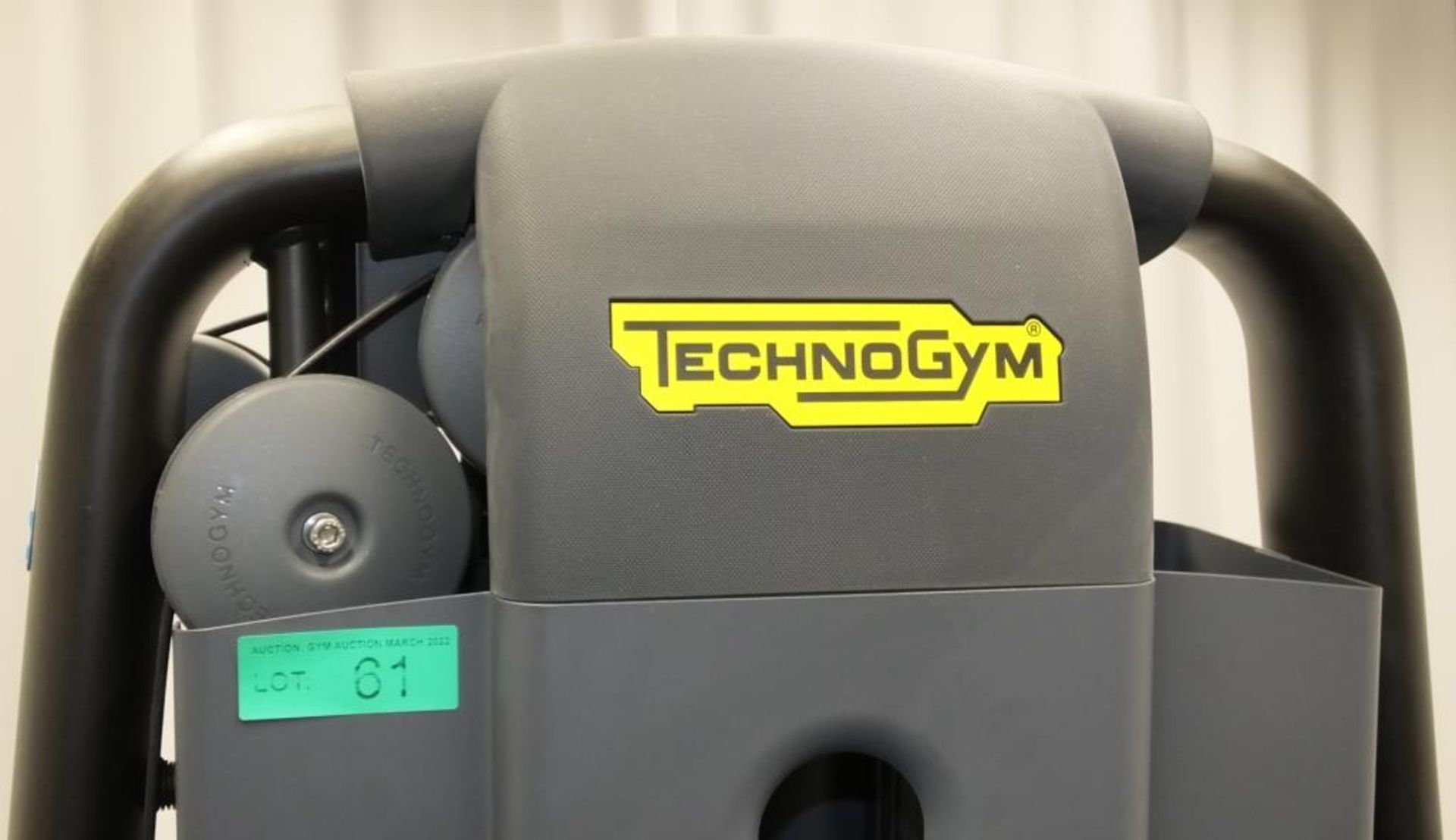 Technogym CL94NC Leg Press Machine with Android tablet and leg press set accessories - Image 6 of 22