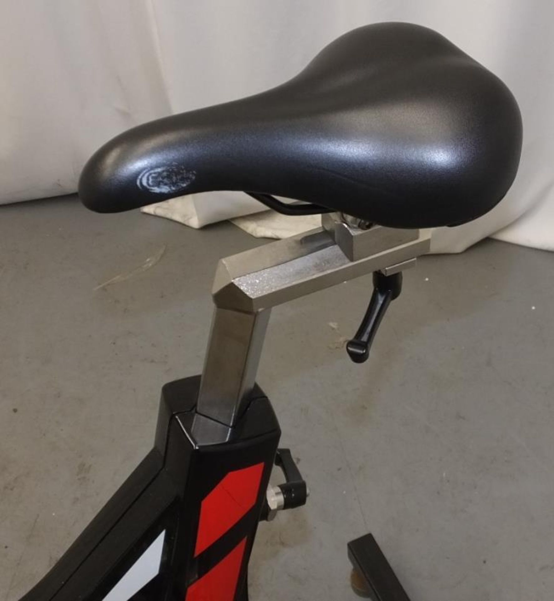 Wattbike Training Exercise Bike - console powers up - functionality untested - Image 3 of 6