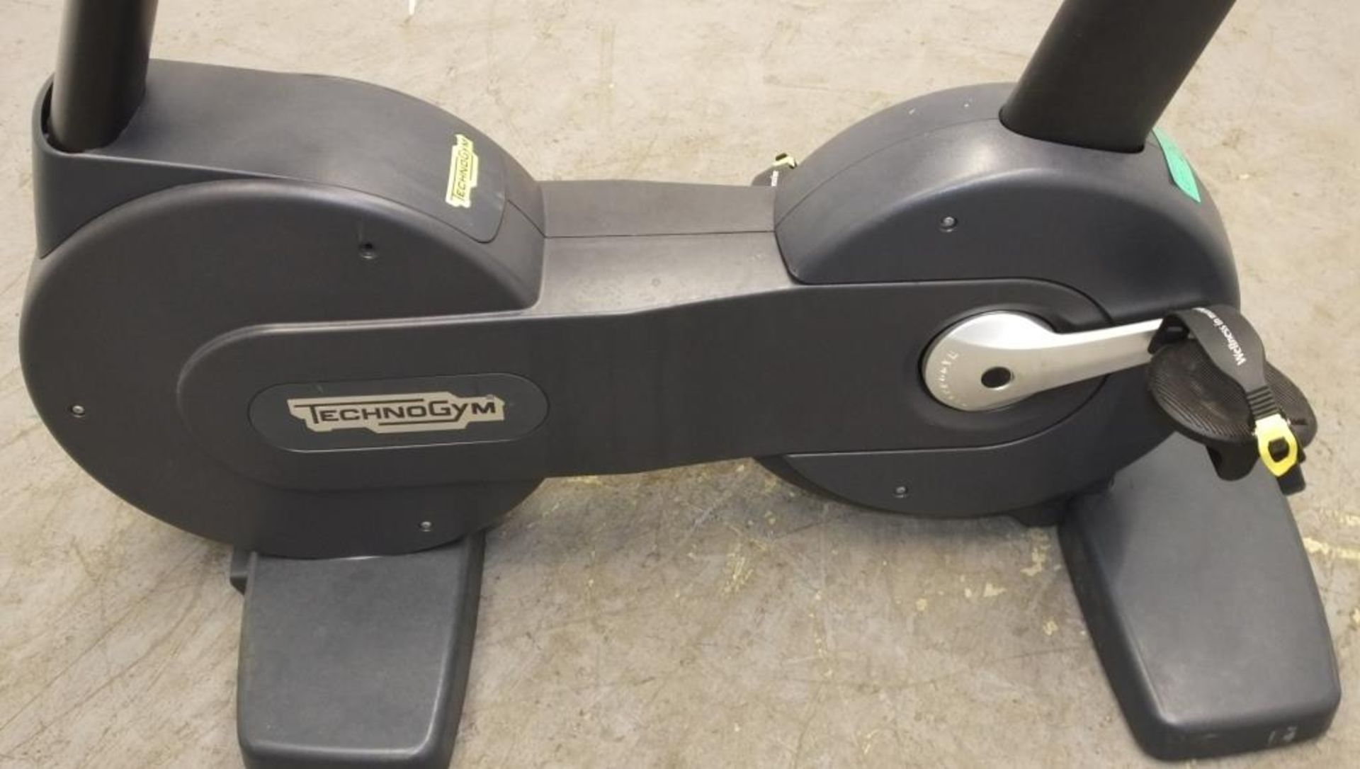 Technogym SP 1000 Exercise Bike - powers up - functionality untested - Image 3 of 7