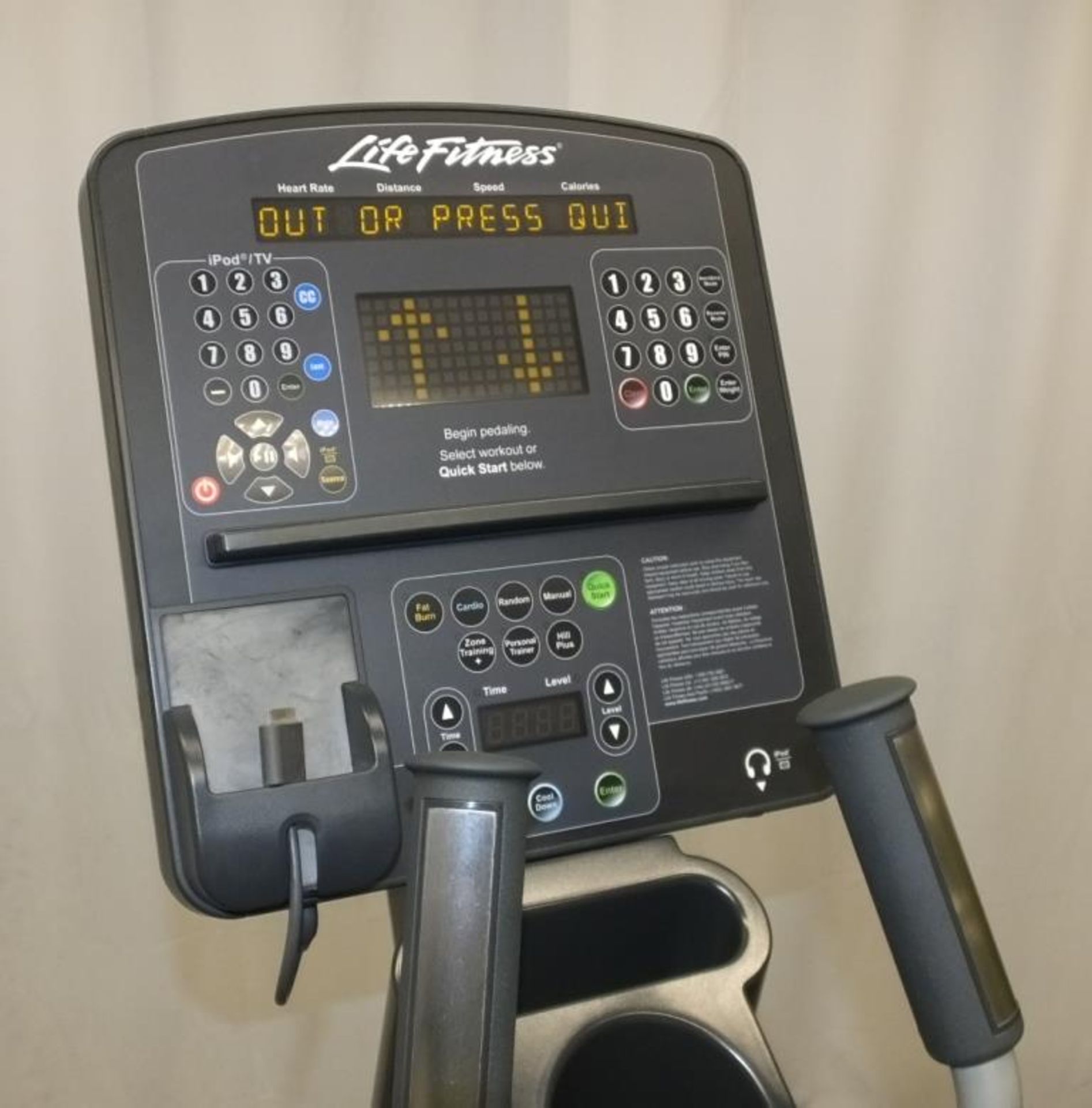 Life Fitness XHC Fit Stride Total Body Cross Trainer - powers up - functionality untested - Image 6 of 8