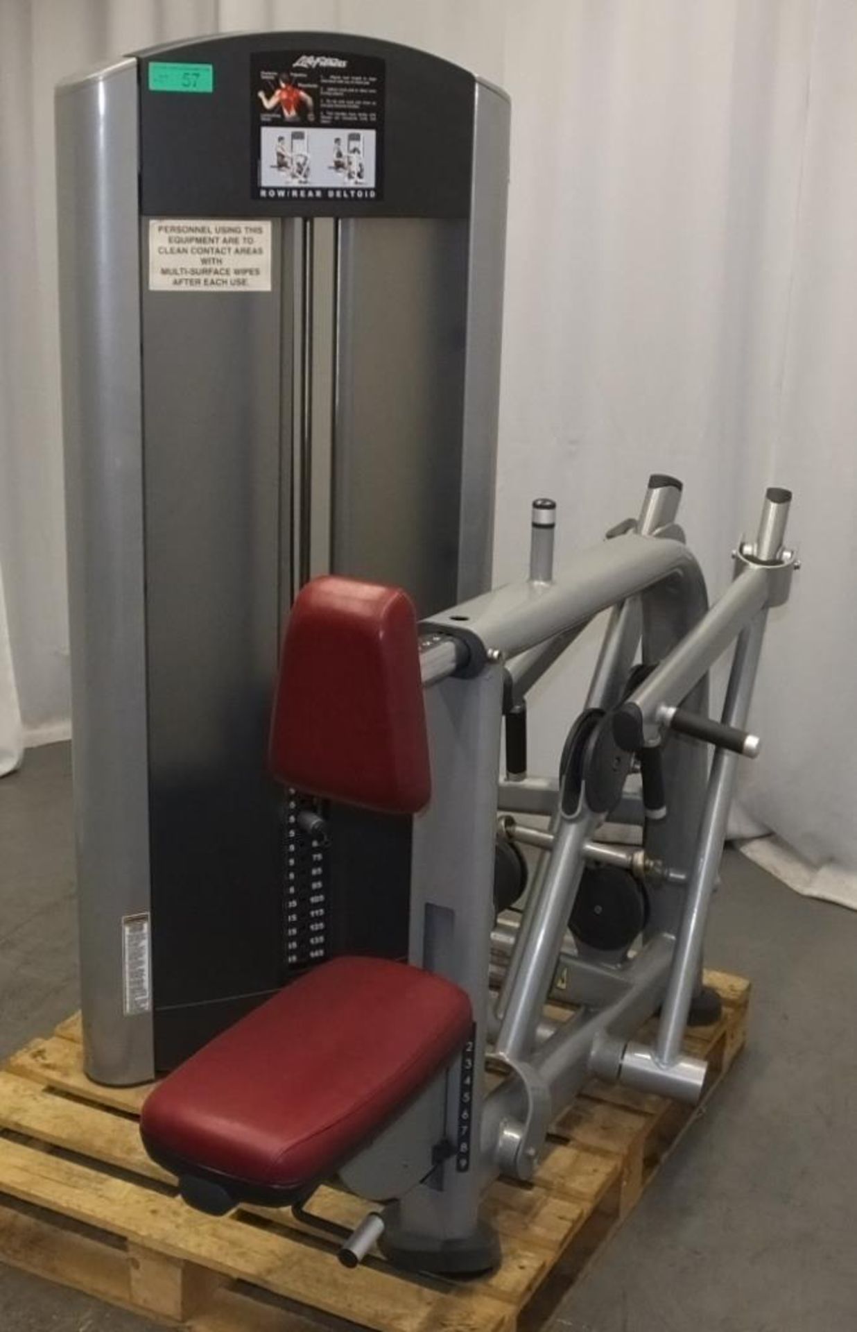 Life Fitness FZRW Row/Rear Deltoid Machine - Image 2 of 10