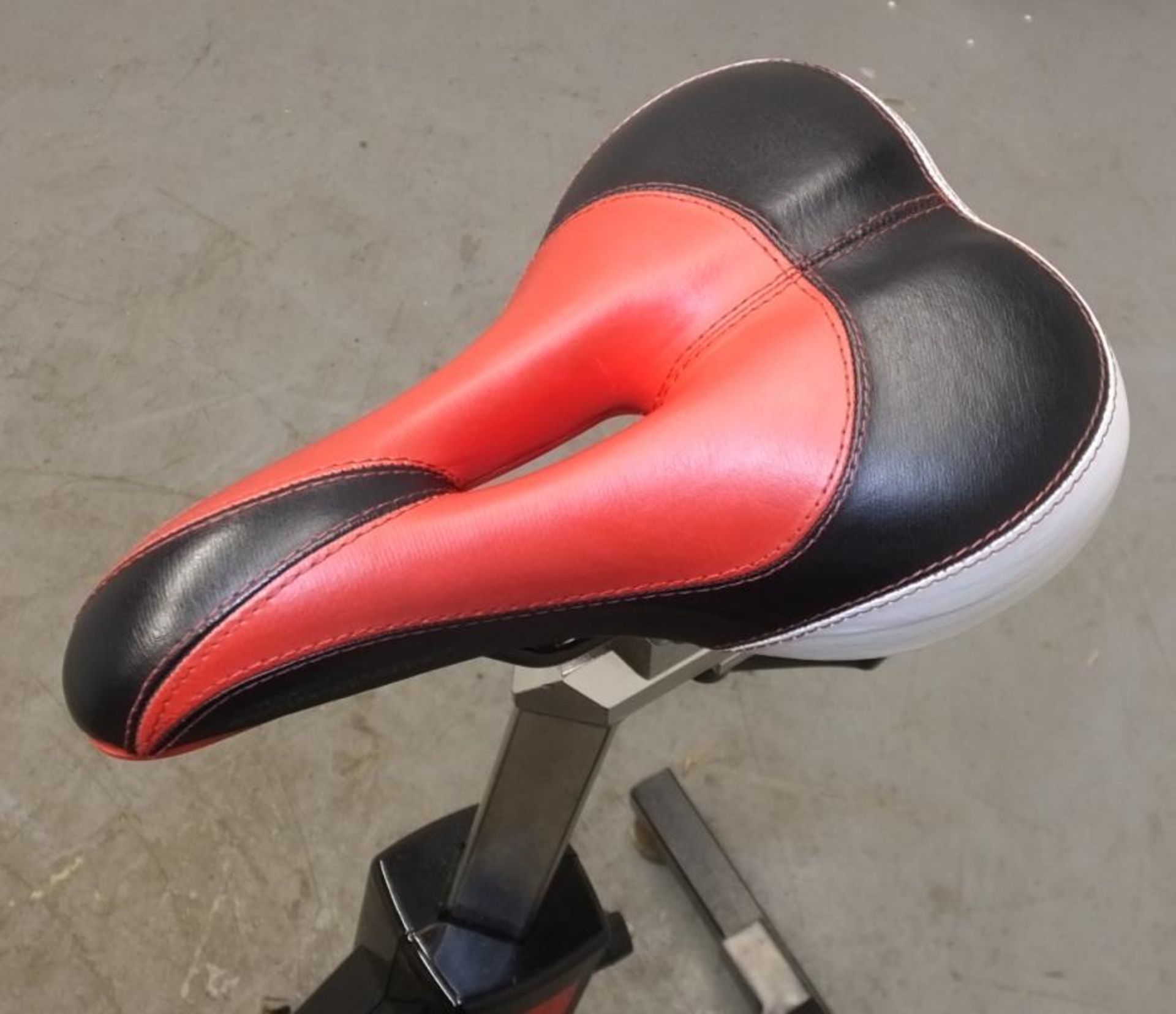 Wattbike Training Exercise Bike - console powers up - functionality untested - Image 3 of 6