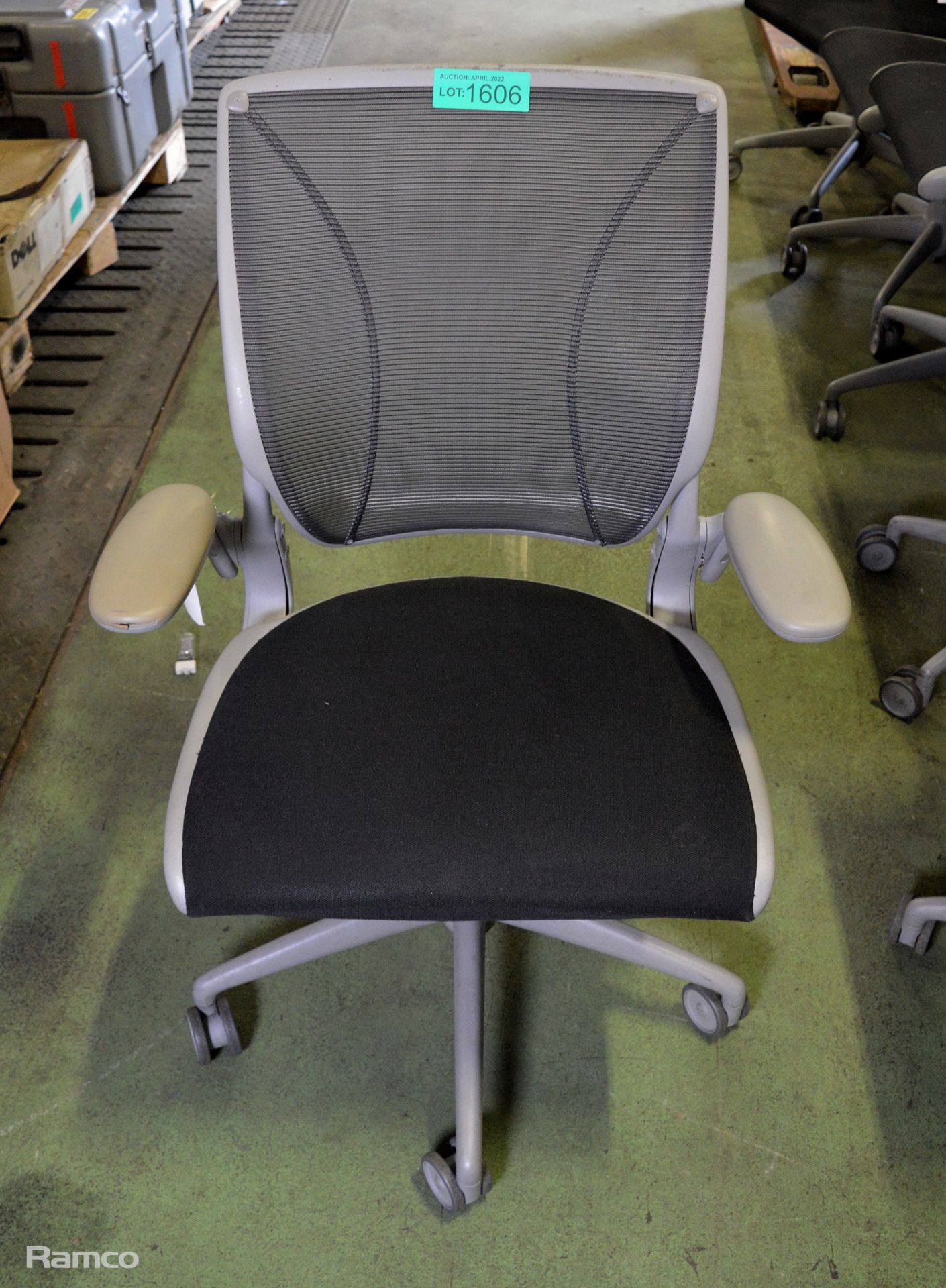 HumanScale Ergonomic Office Chair - grey - Image 3 of 3