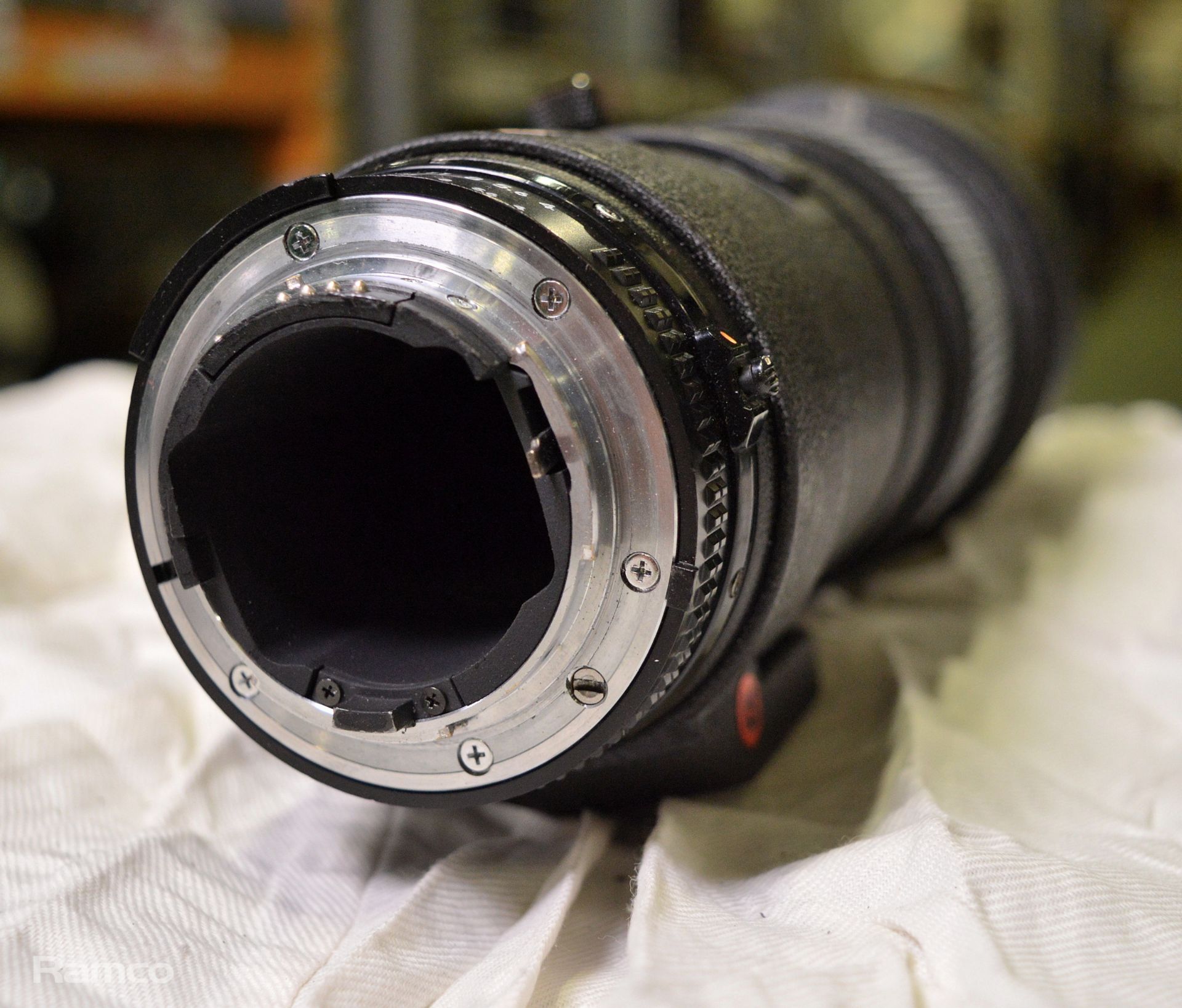 Nikon ED AF Nikkor 300mm 1:4 Lens & Case - Image 6 of 7