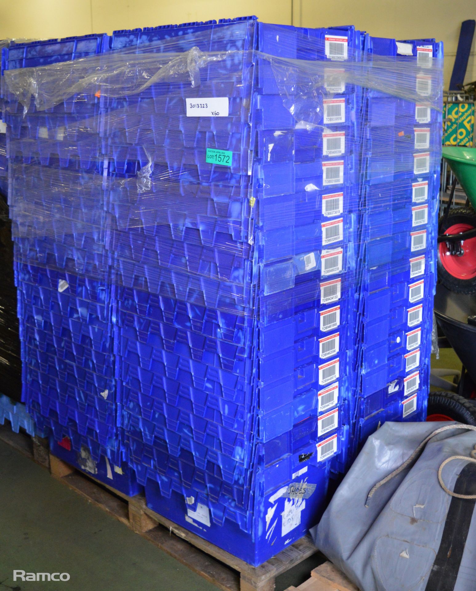 60x Plastic Tote Boxes With Attached Lid L 600mm x W 400mm x H 350mm