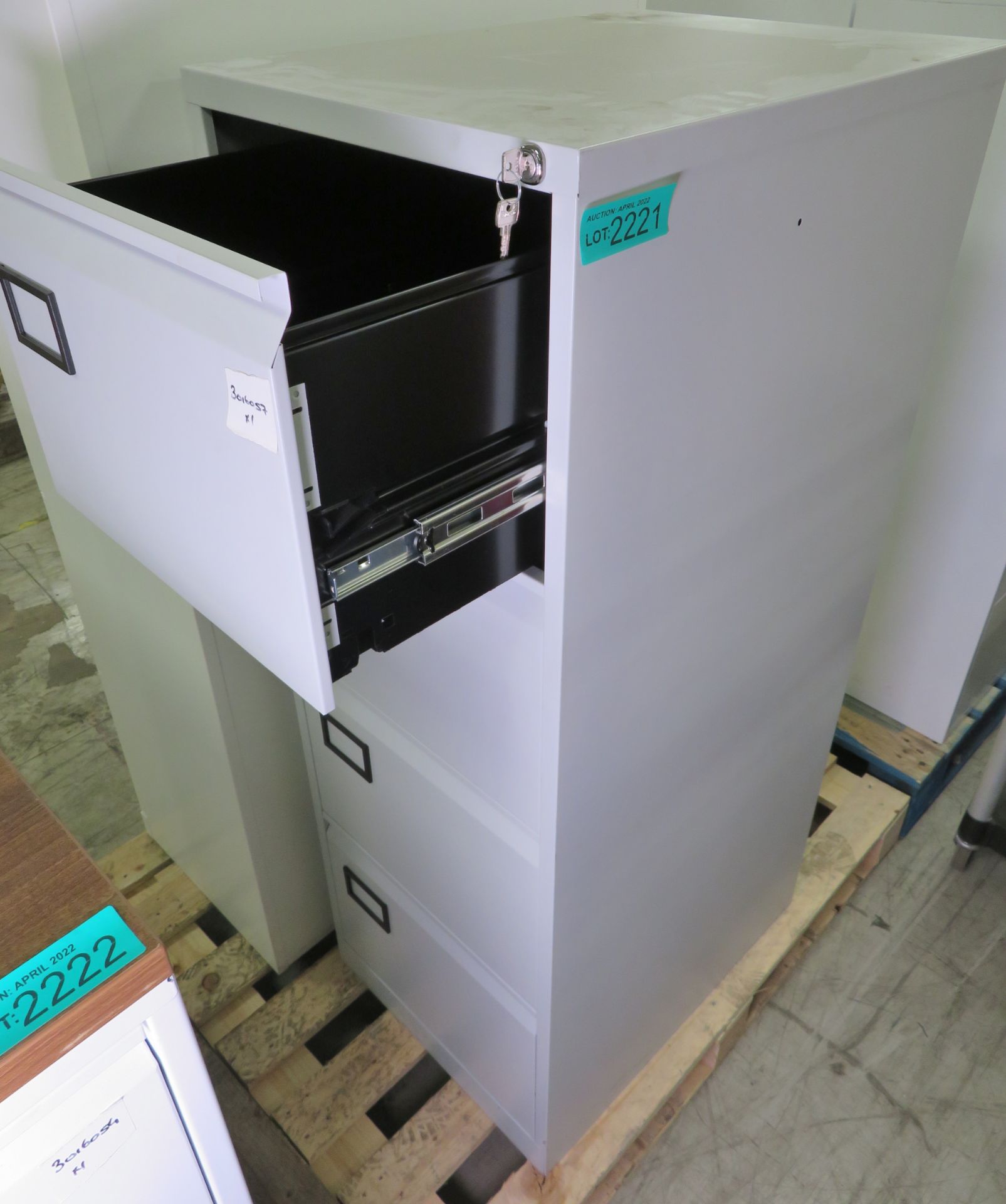 4 Drawer Filing Cabinet L 470mm x W 620mm x H 1320mm - Image 2 of 3