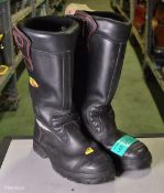 YDS Leather Boots Size 10 1/2