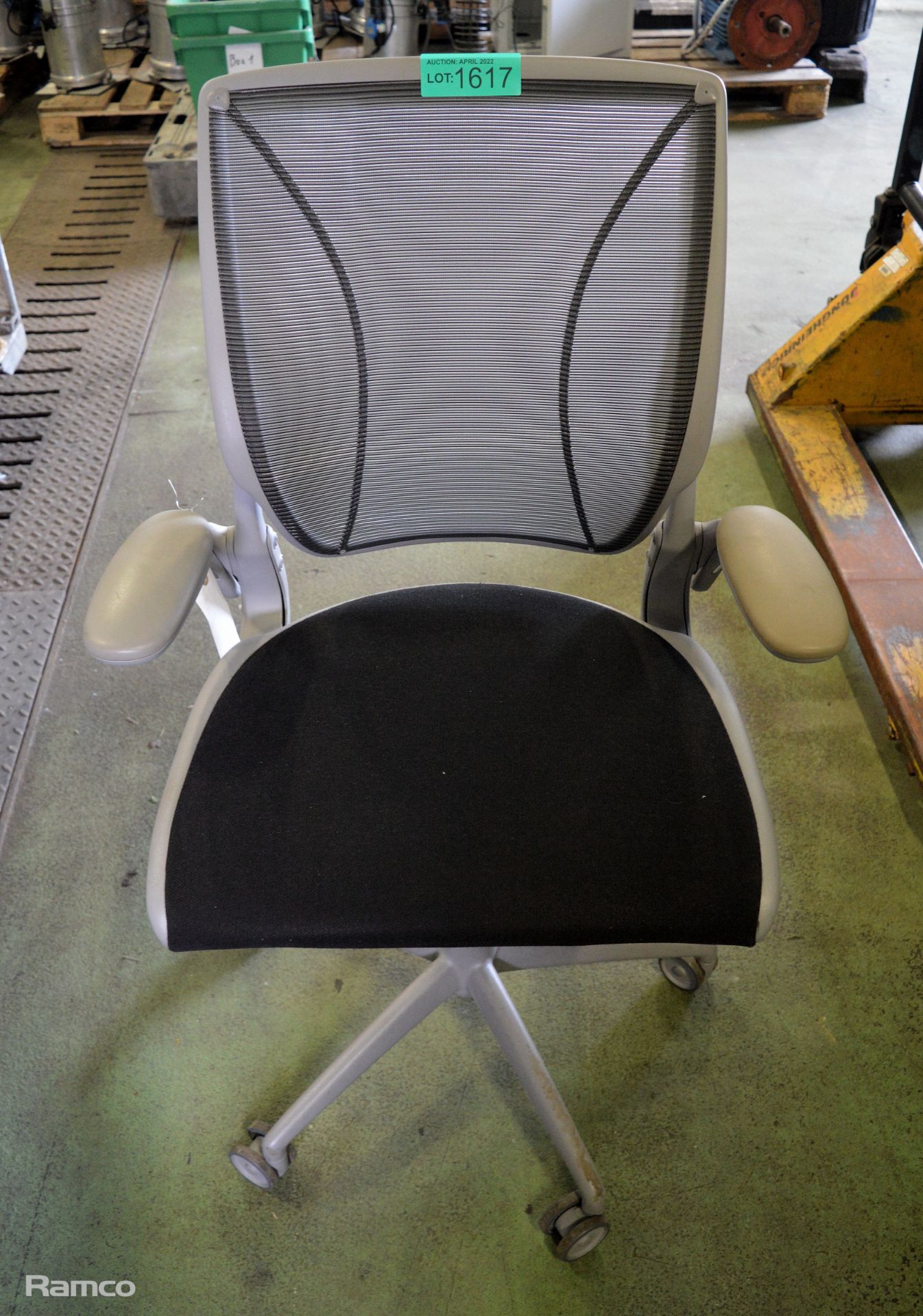 HumanScale Ergonomic Office Chair - grey - Image 2 of 3