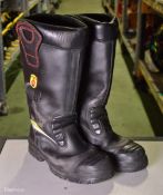 YDS Fire Retardant Boots, Size 8