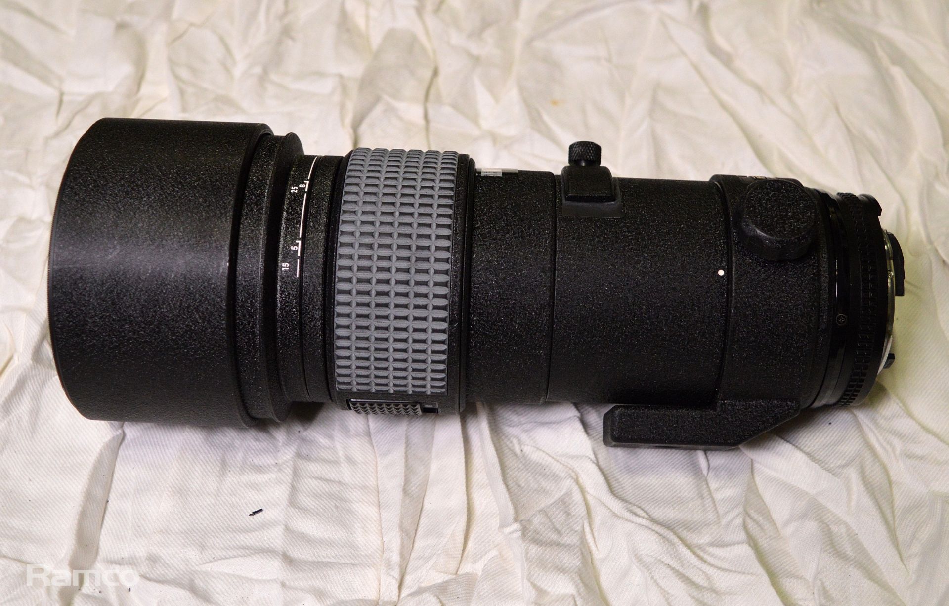 Nikon ED AF Nikkor 300mm 1:4 Lens & Case - Image 3 of 7