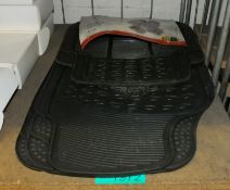 Roadster Car mat set