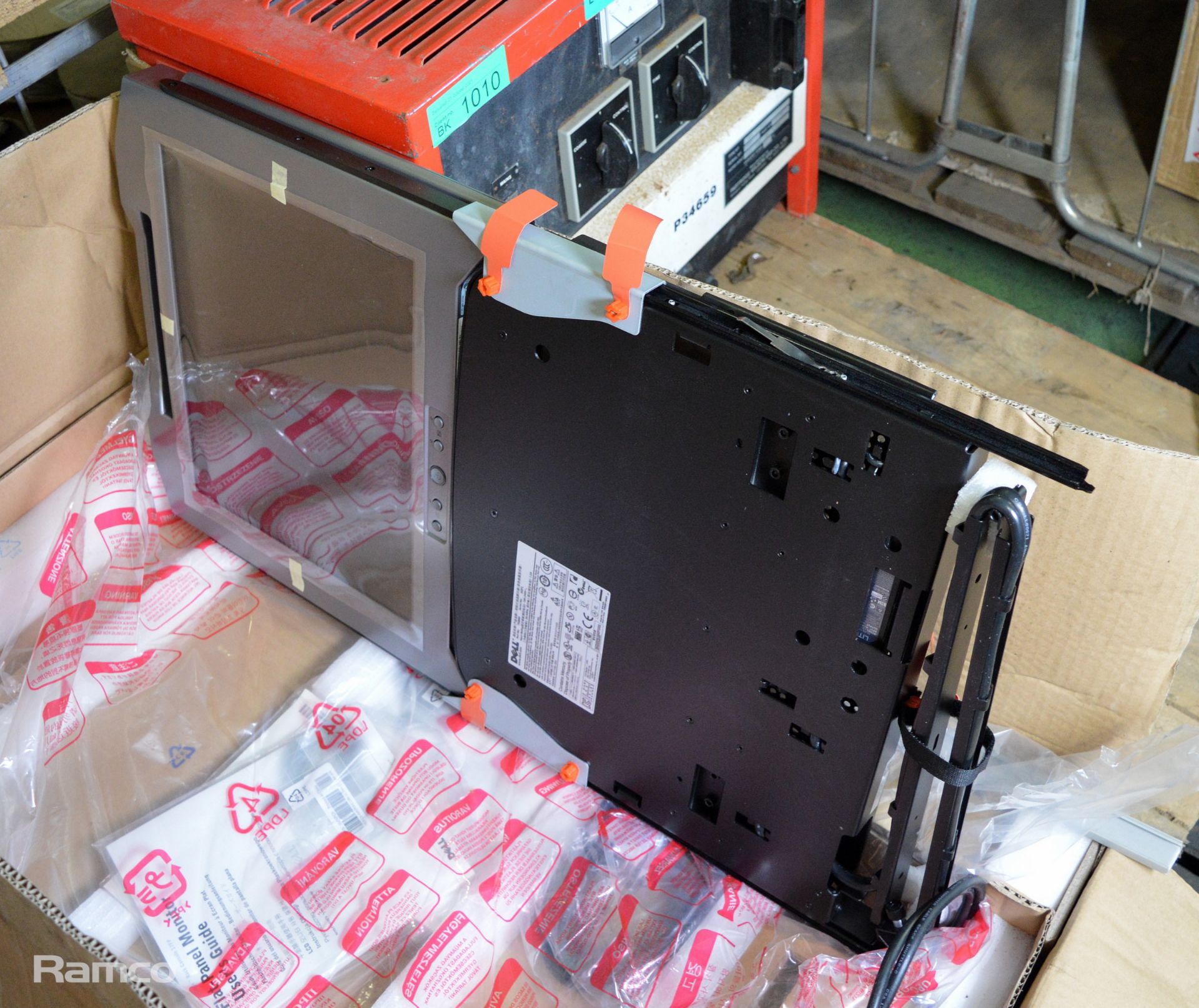 Dell Rack mount server LCD monitor KMM kit - Image 5 of 5