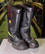 YDS Fire Retardant Boots, Size 11