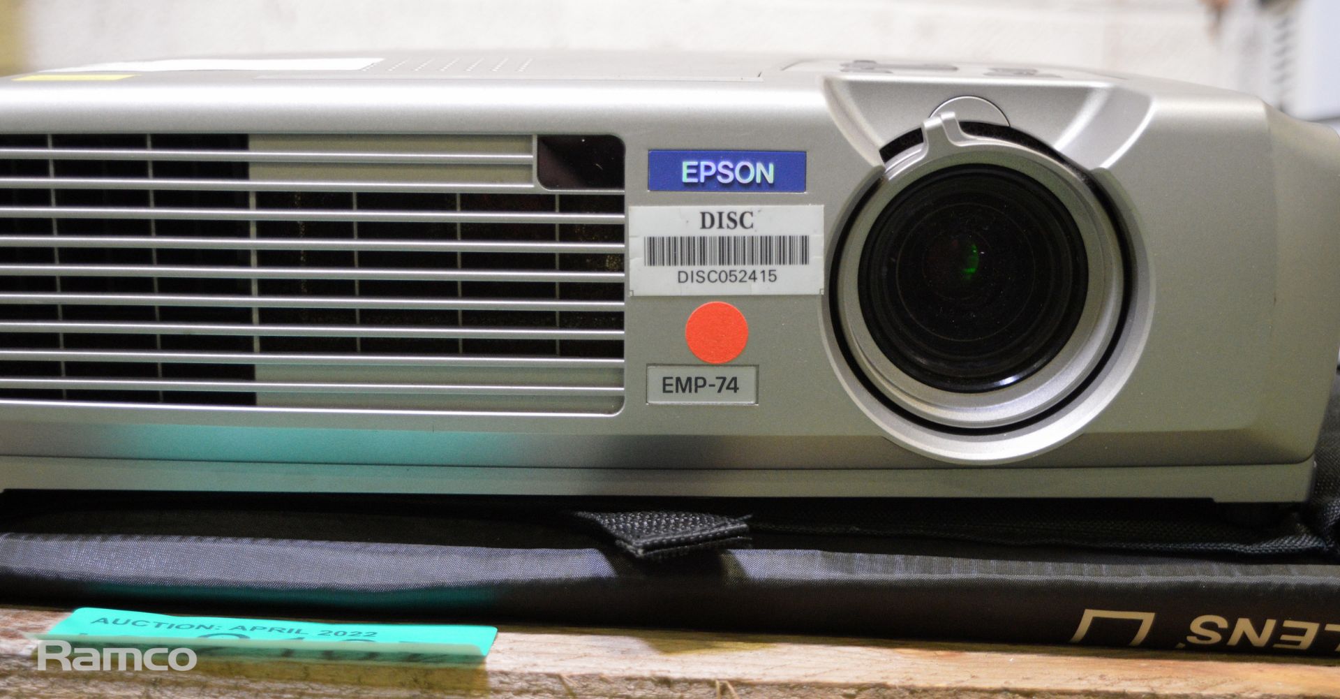 Epson EMP-74 projector with carry bag - Image 2 of 4