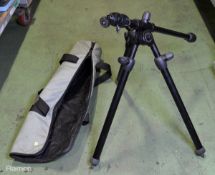 Uni-Lock Camera Tripod With Case